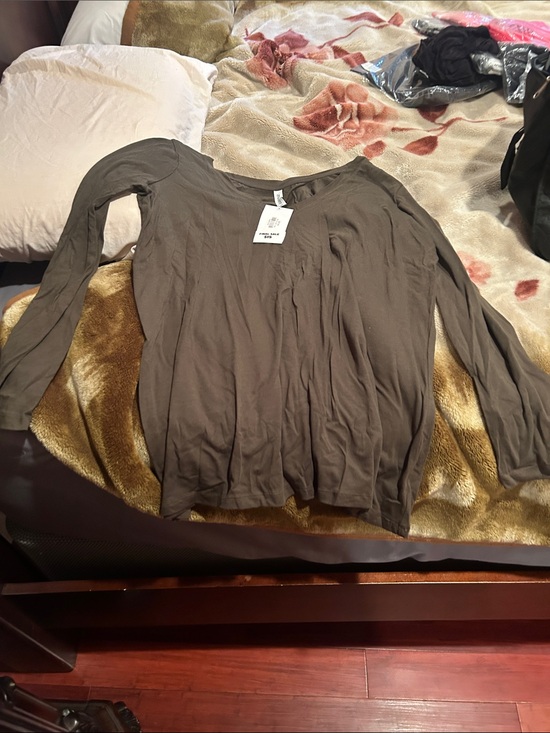 Zenana Outfitters Tops - Zenana Outfitters Olive Green Long Sleeve Scoop Neck Top